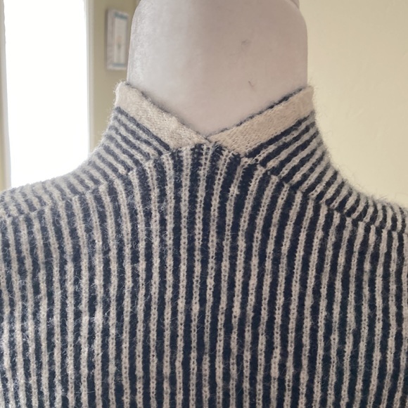 Frnch Paris cardigan - Picture 4 of 7